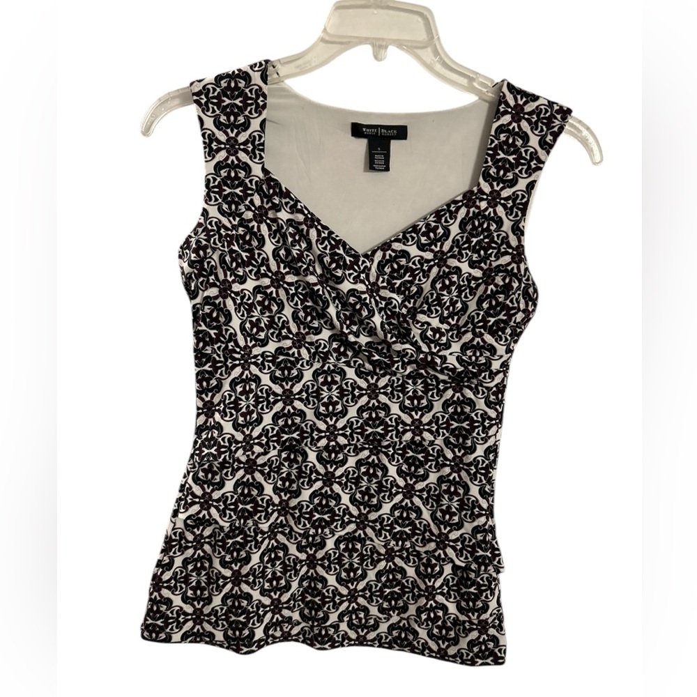 White House Black Market Black, White and burgundy Patterned Blouse size S